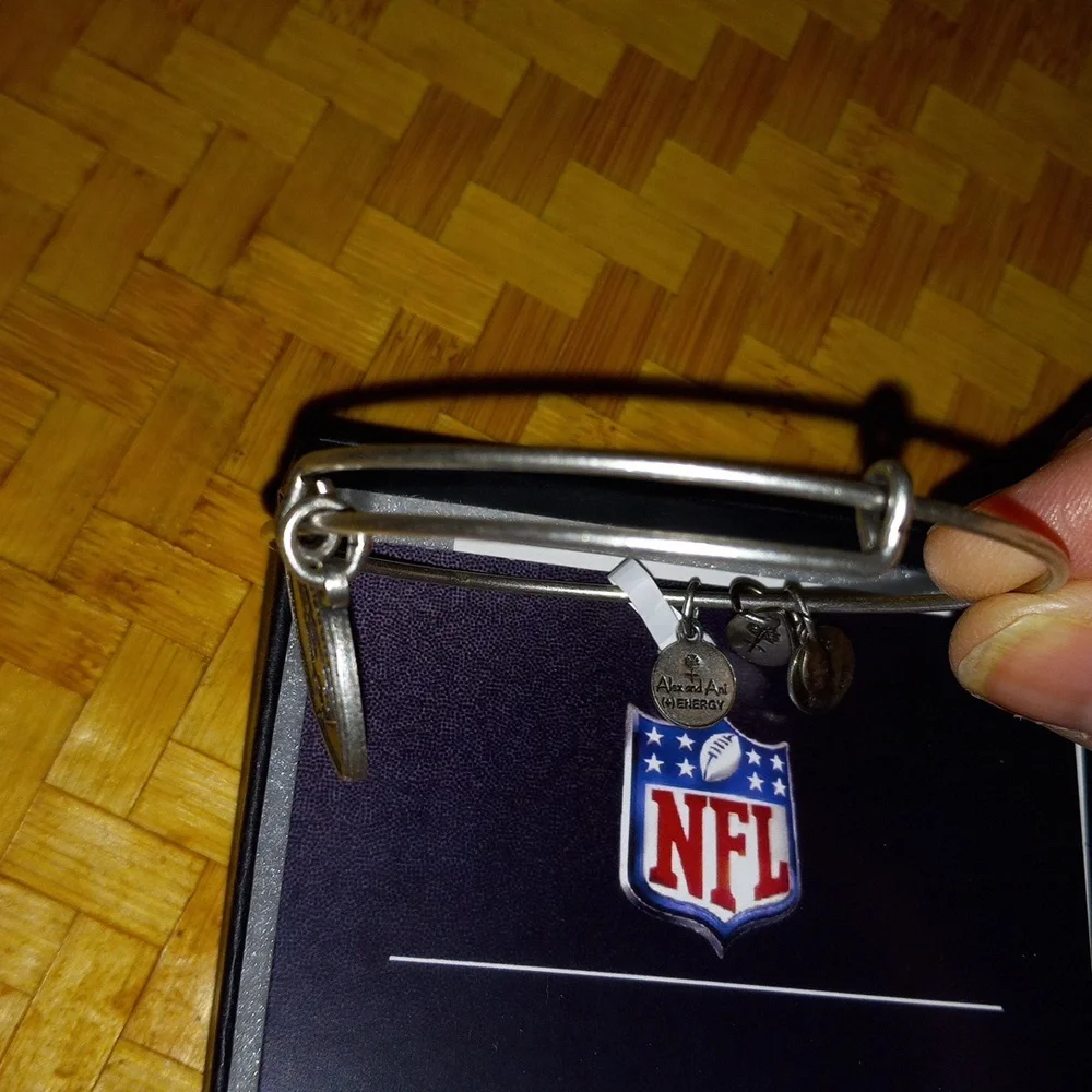 Alex And Ani (+) Energy New England Patriot Football NFL Bracelet